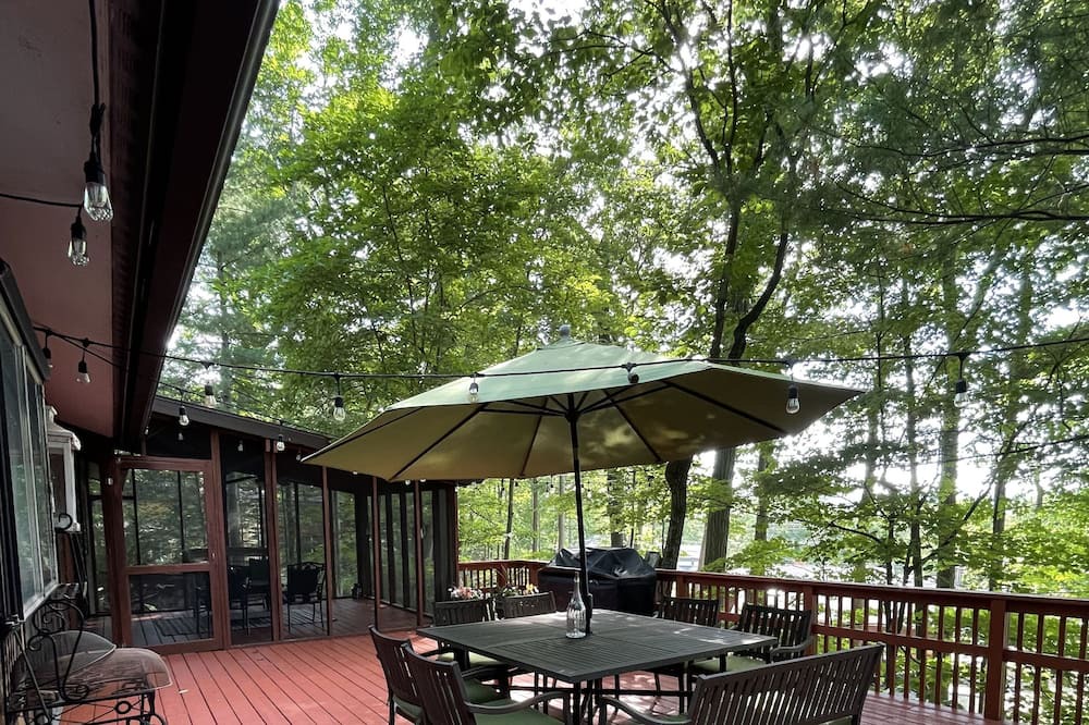 Photo of Patio Balcony in Town of Tuxedo