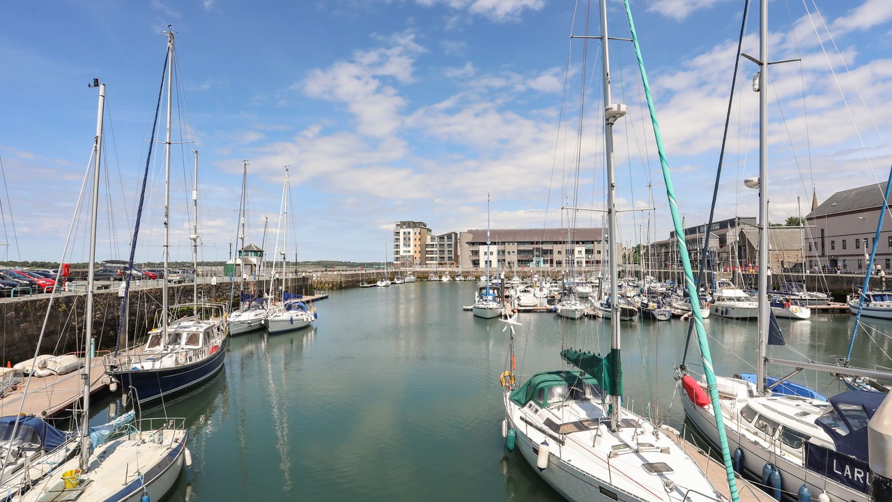 Photo of Others in Bont Newydd