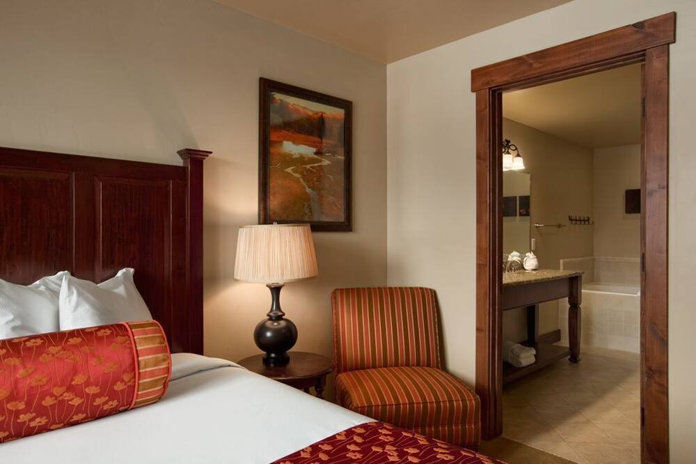 Photo of Bedroom in Boulder Ridge