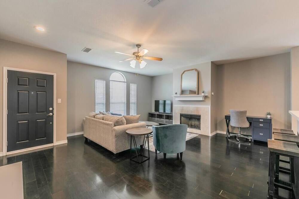 Photo of Livingroom in Roanoke