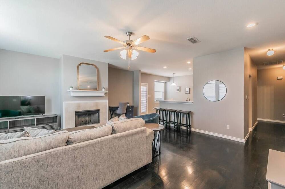Photo of Livingroom in Roanoke