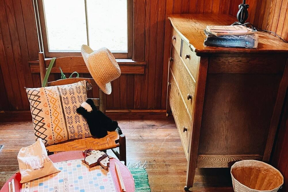 Photo of Livingroom in Raquette Lake