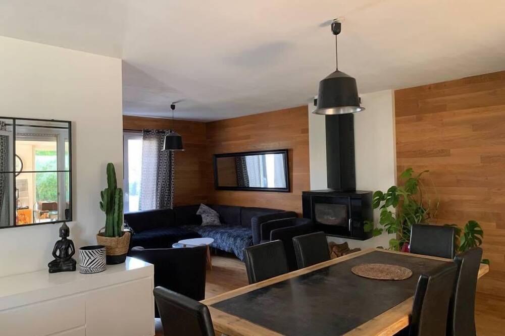 Photo of Livingroom in Saint-Sebastien-sur-Loire