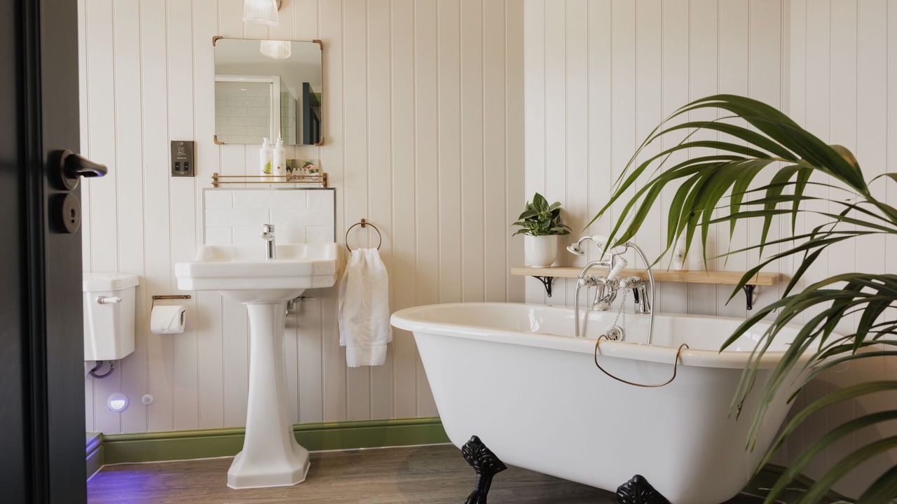 Photo of Bathroom in Westerham