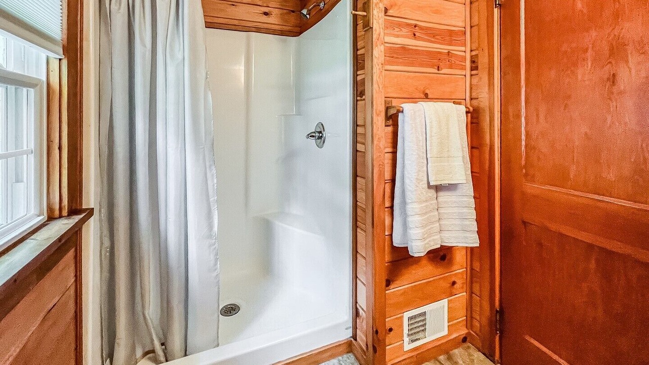 Photo of Bathroom in Inlet