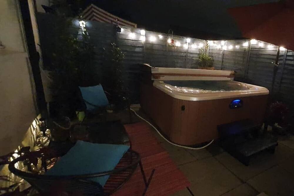 Photo of Outdoor in Coatbridge