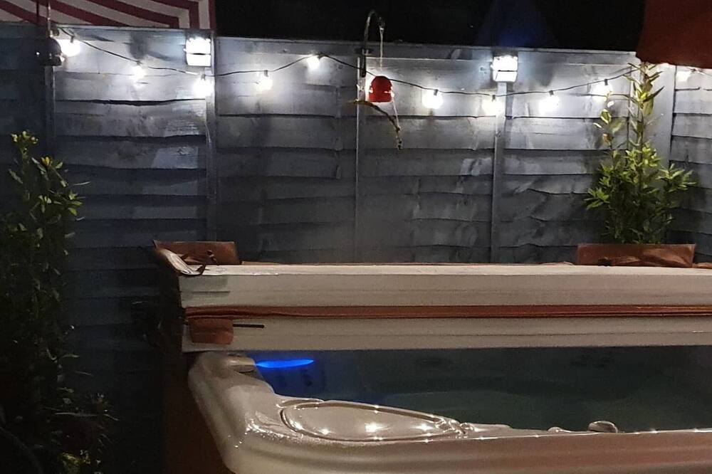 Photo of Outdoor in Coatbridge