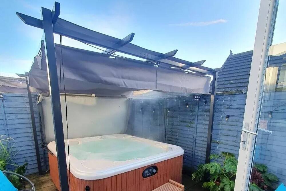 Photo of Patio Balcony in Coatbridge