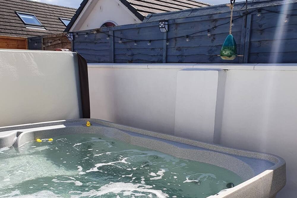 Photo of Outdoor in Coatbridge