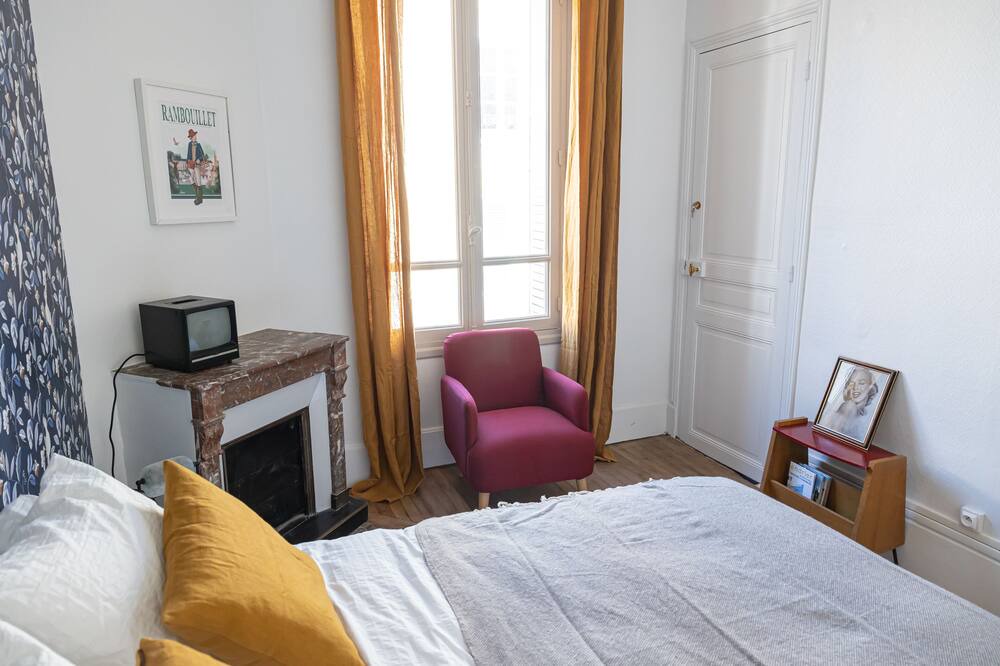 Photo of Bedroom in Rambouillet