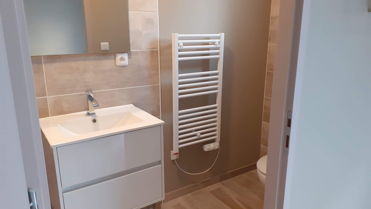 Photo of Bathroom in Chitenay