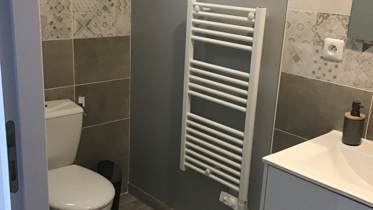 Photo of Bathroom in Chitenay