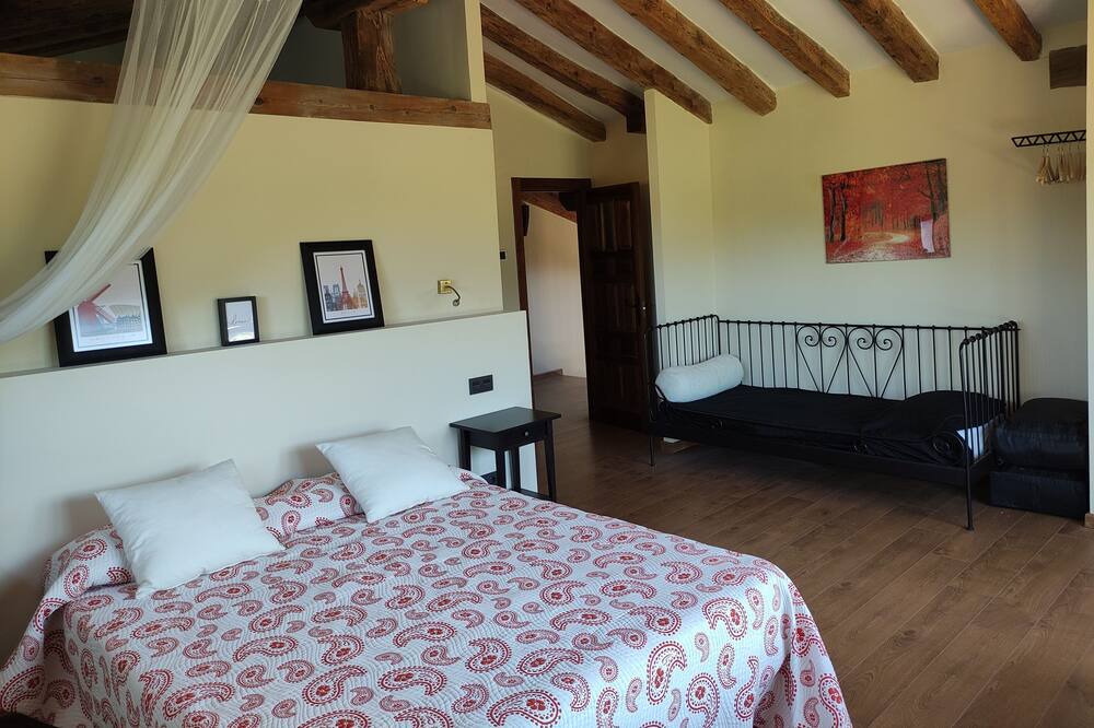 Photo of Bedroom in Santiuste de Pedraza