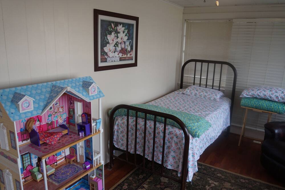 Photo of Bedroom in Conway