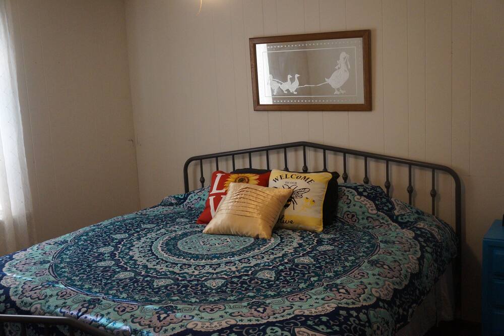 Photo of Bedroom in Conway