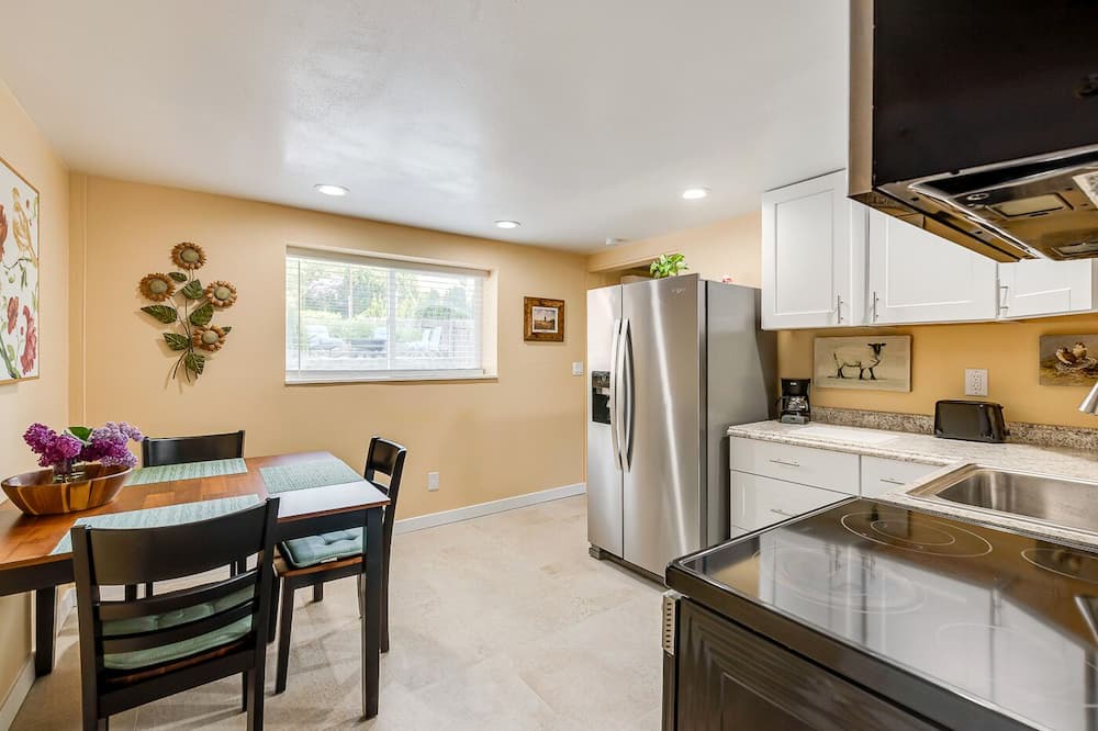 Photo of Kitchen in Manson