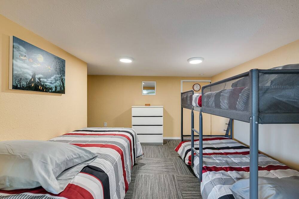 Photo of Bedroom in Manson