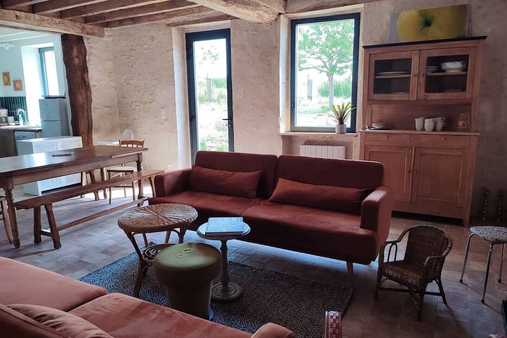 Photo of Livingroom in Saint-Fulgent-des-Ormes