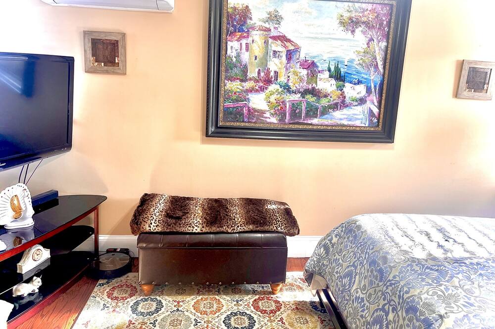 Photo of Bedroom in Shirley