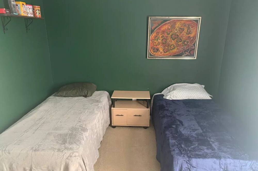 Photo of Bedroom in McCutcheon Field