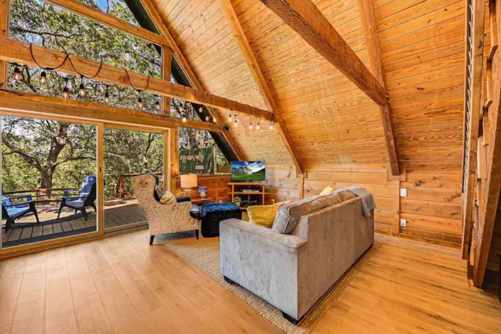 Photo of Livingroom in Point Pedernales