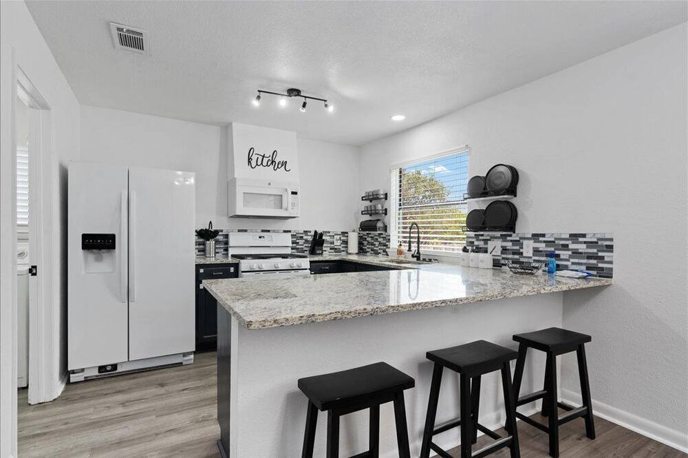 Photo of Kitchen in Brushy Creek