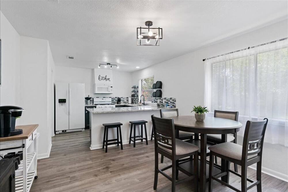 Photo of Kitchen in Brushy Creek