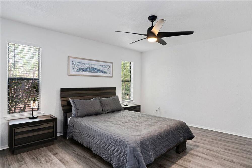 Photo of Bedroom in Brushy Creek