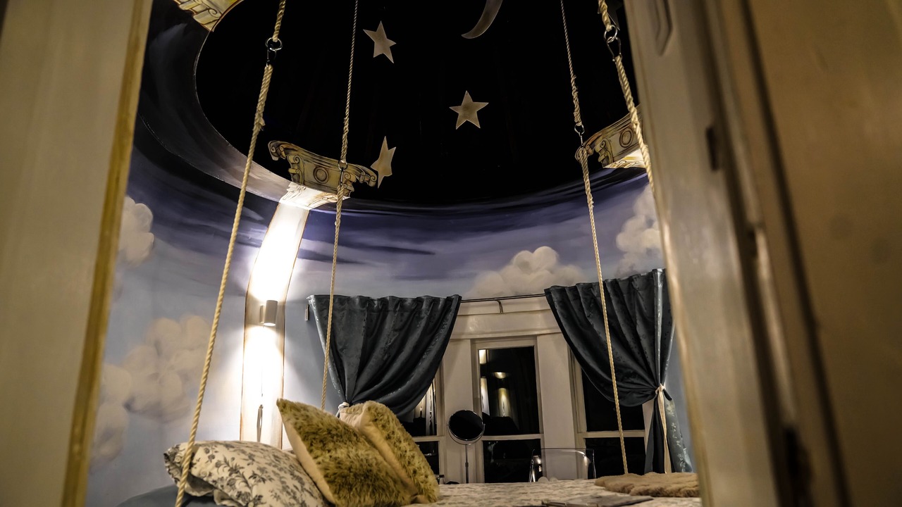 Photo of Bedroom in Metropolitan