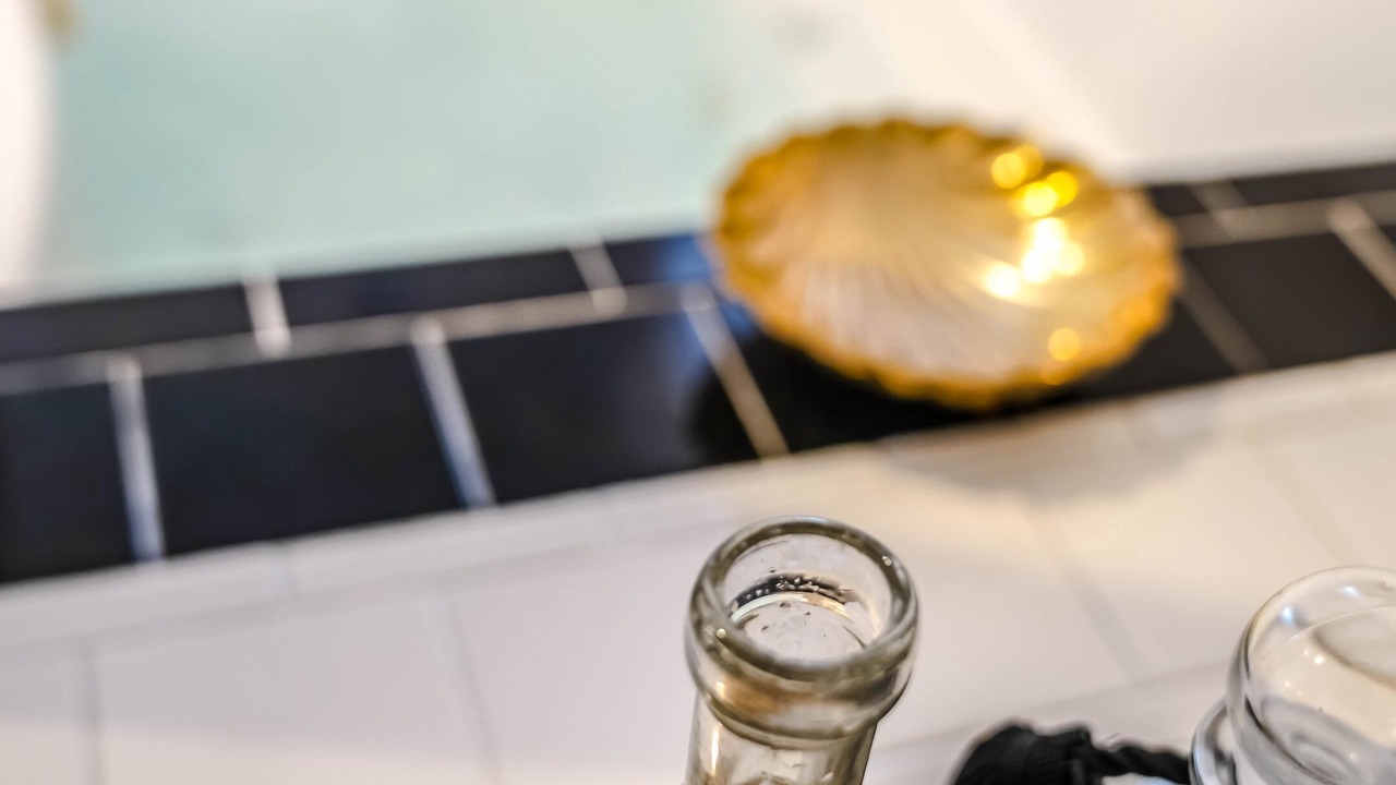 Photo of Bathroom in Metropolitan