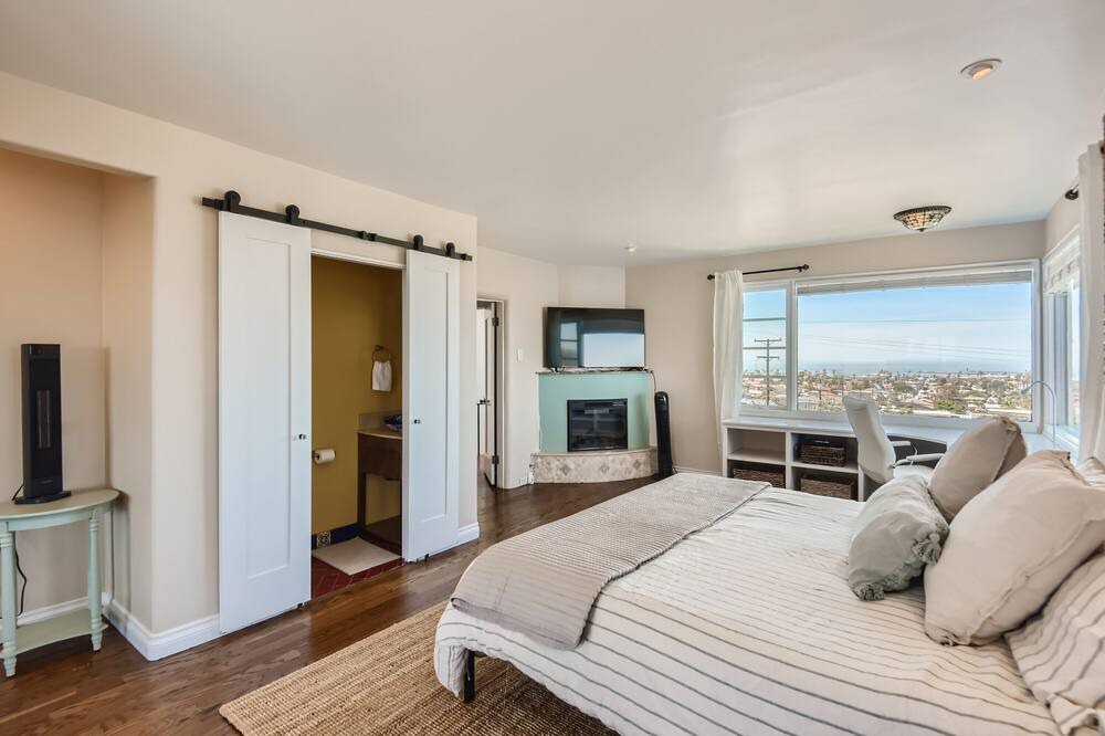 Photo of Bedroom in Point Loma Heights