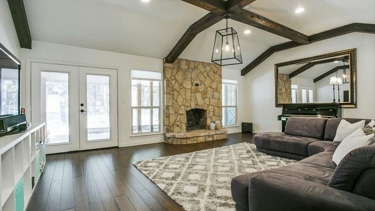 Photo of Livingroom in Southlake