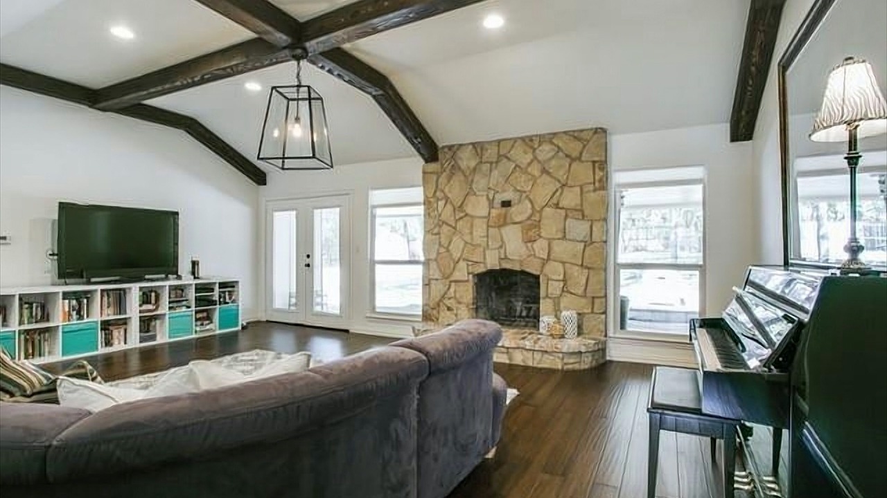 Photo of Livingroom in Southlake