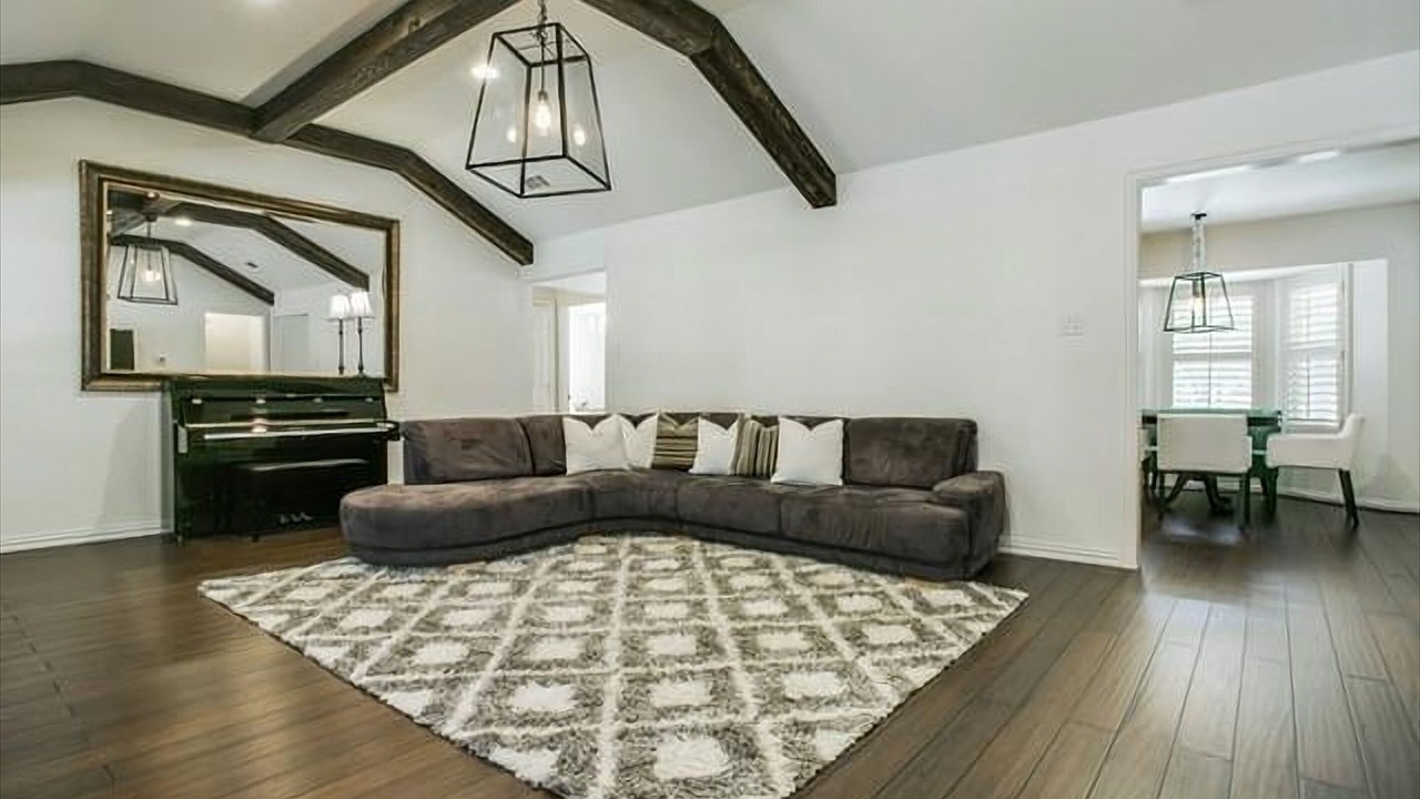 Photo of Livingroom in Southlake