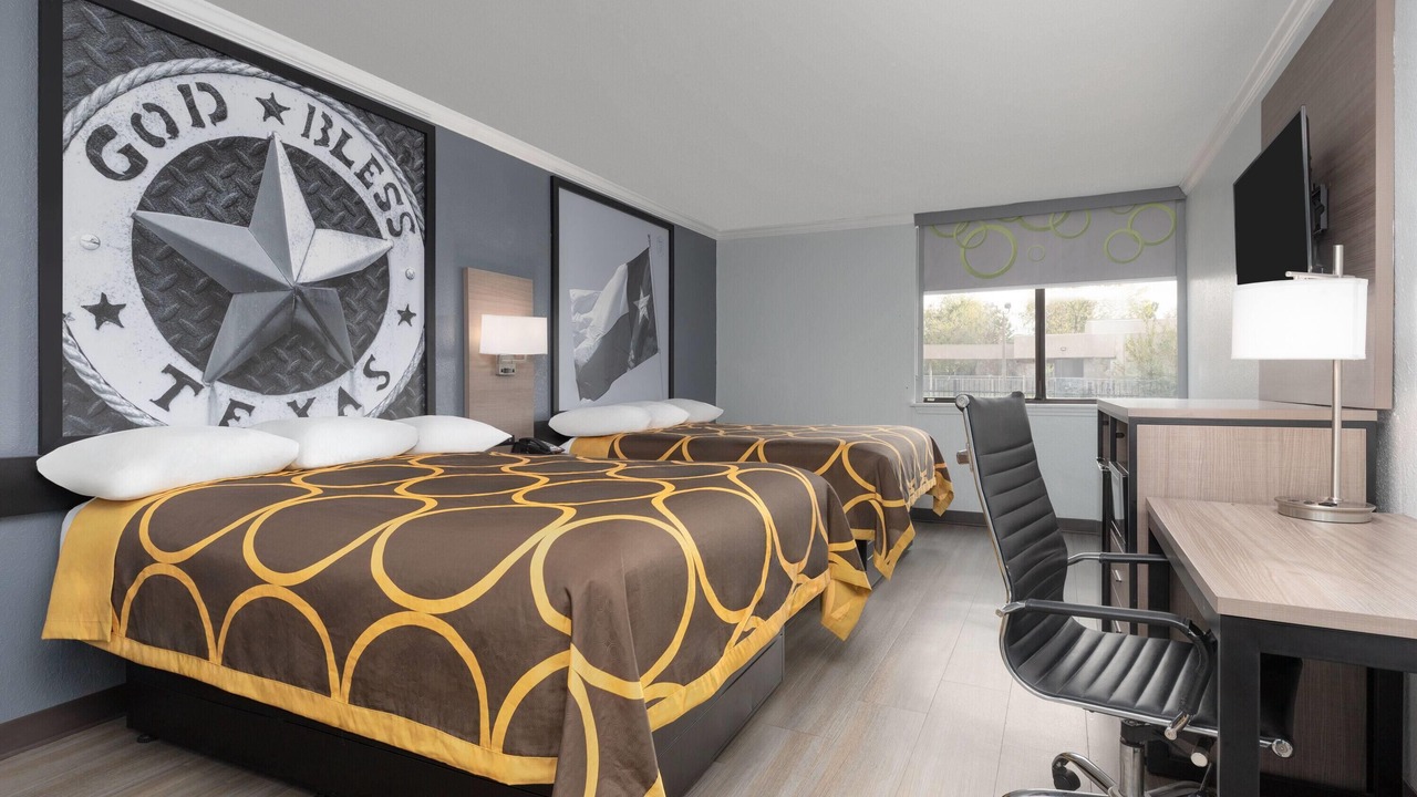 Photo of Bedroom in West Meadowbrook