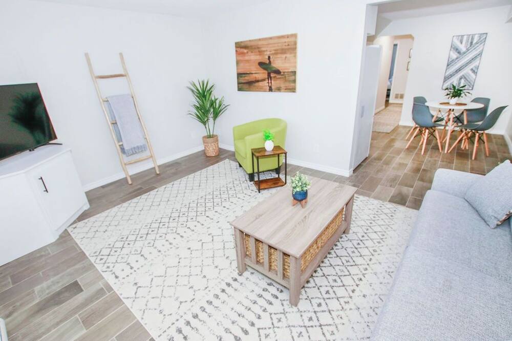 Photo of Livingroom in Tay