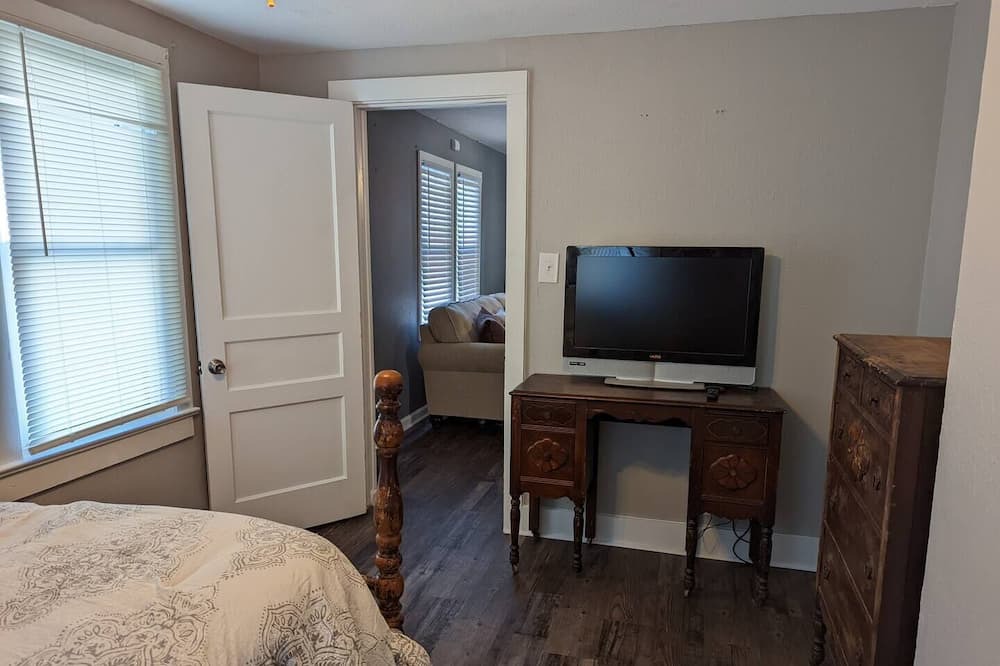 Photo of Bedroom in Dexter