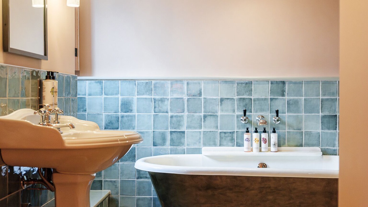 Photo of Bathroom in Rendcomb