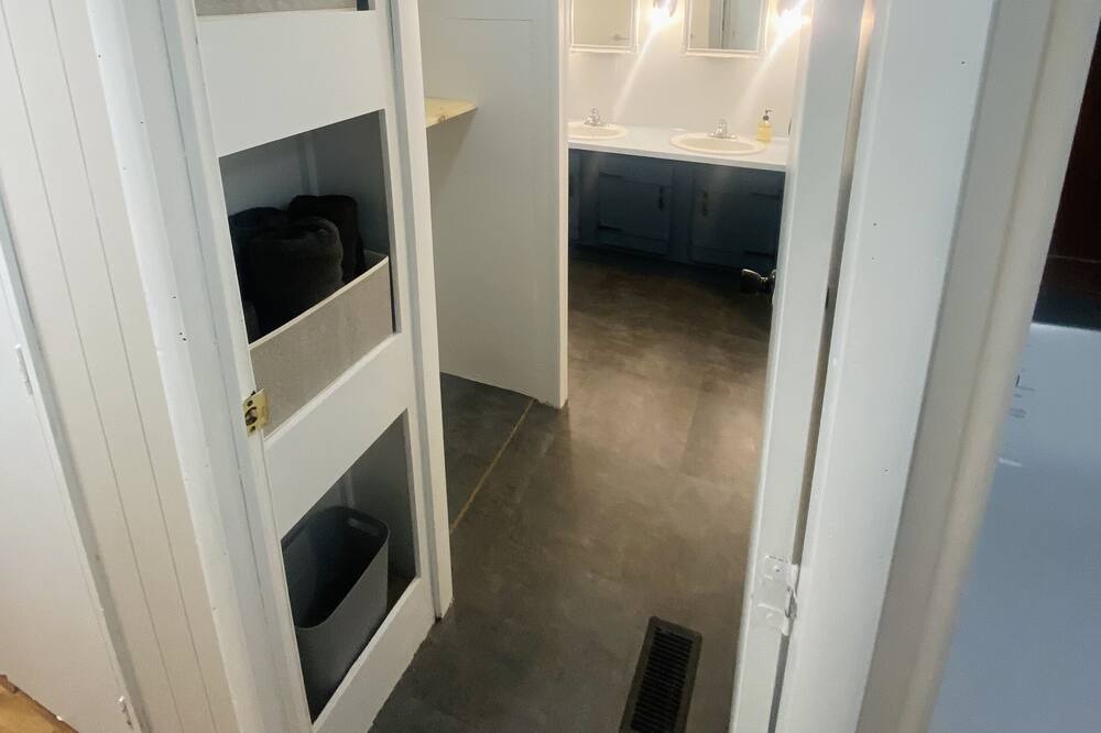 Photo of Bedroom in Onekama