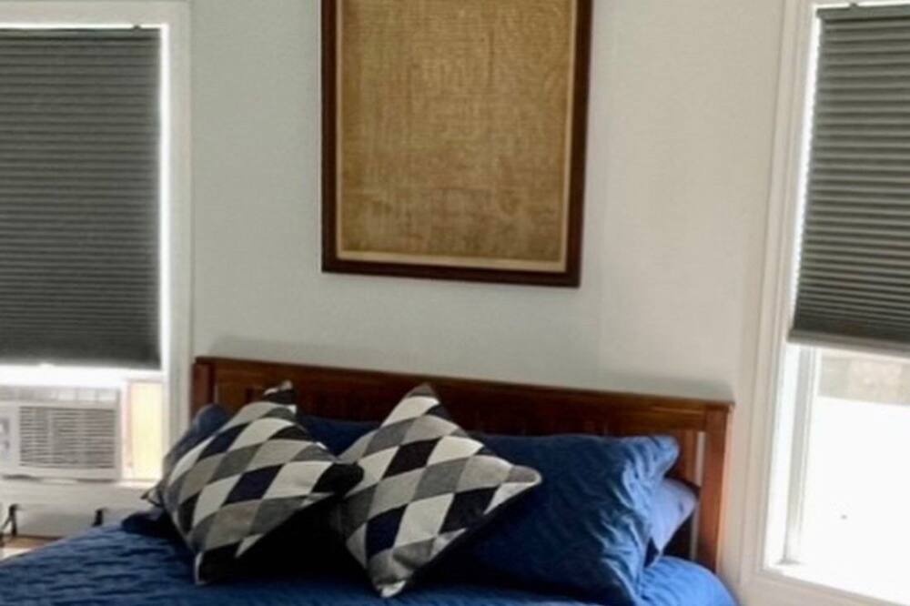 Photo of Bedroom in Onekama