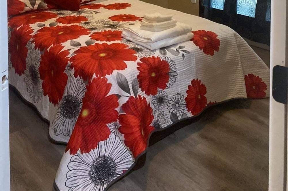 Photo of Bedroom in Gonzales