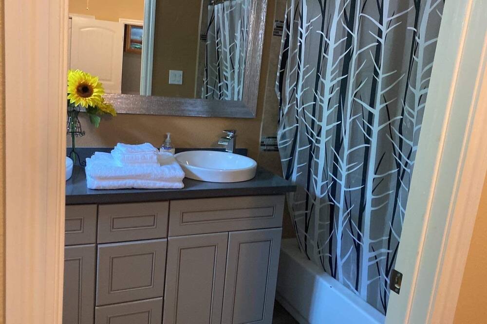Photo of Bathroom in Gonzales