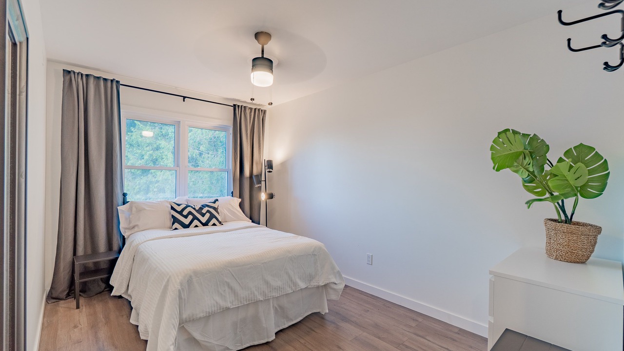 Photo of Bedroom in Beamsville