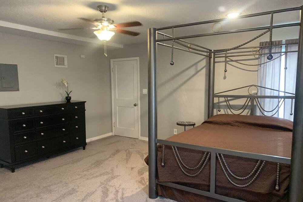 Photo of Bedroom in Schertz