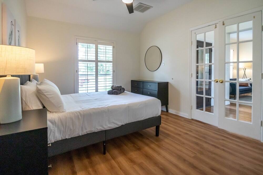 Photo of Bedroom in Frisco