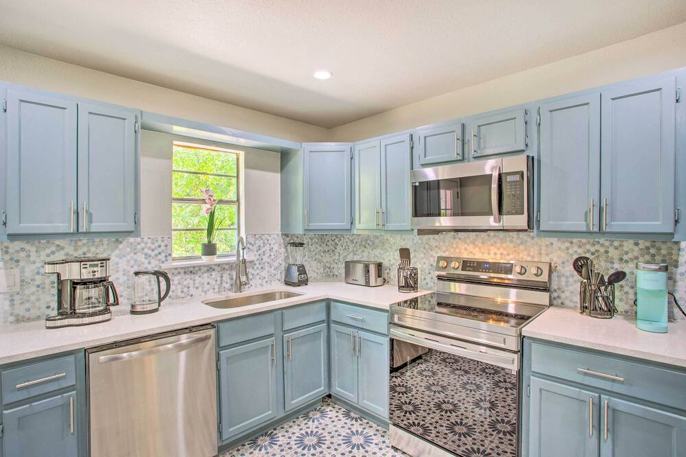 Photo of Kitchen in Quinlan
