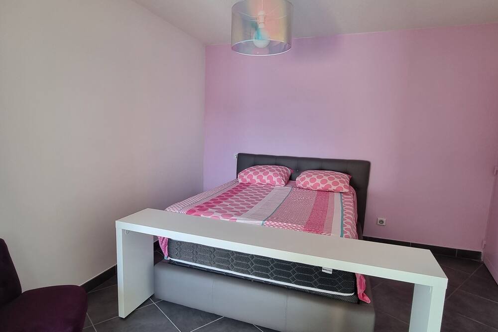 Photo of Bedroom in Le Cres