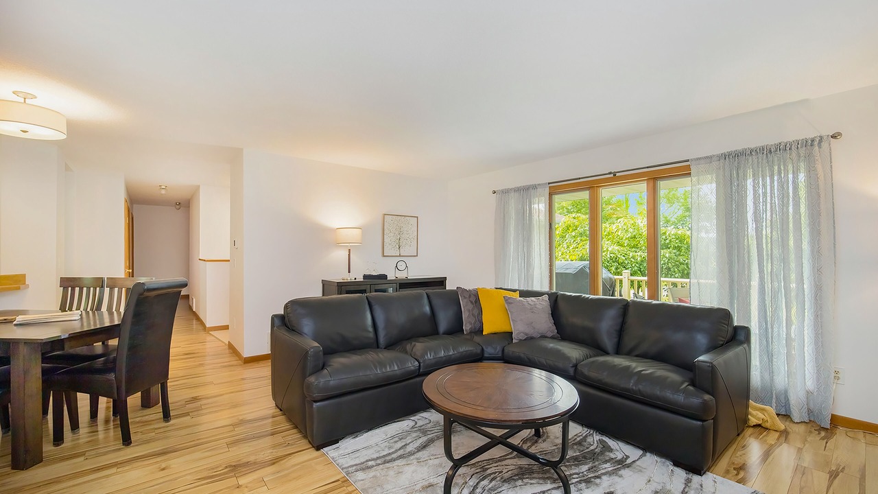Photo of Livingroom in Bay Harbor