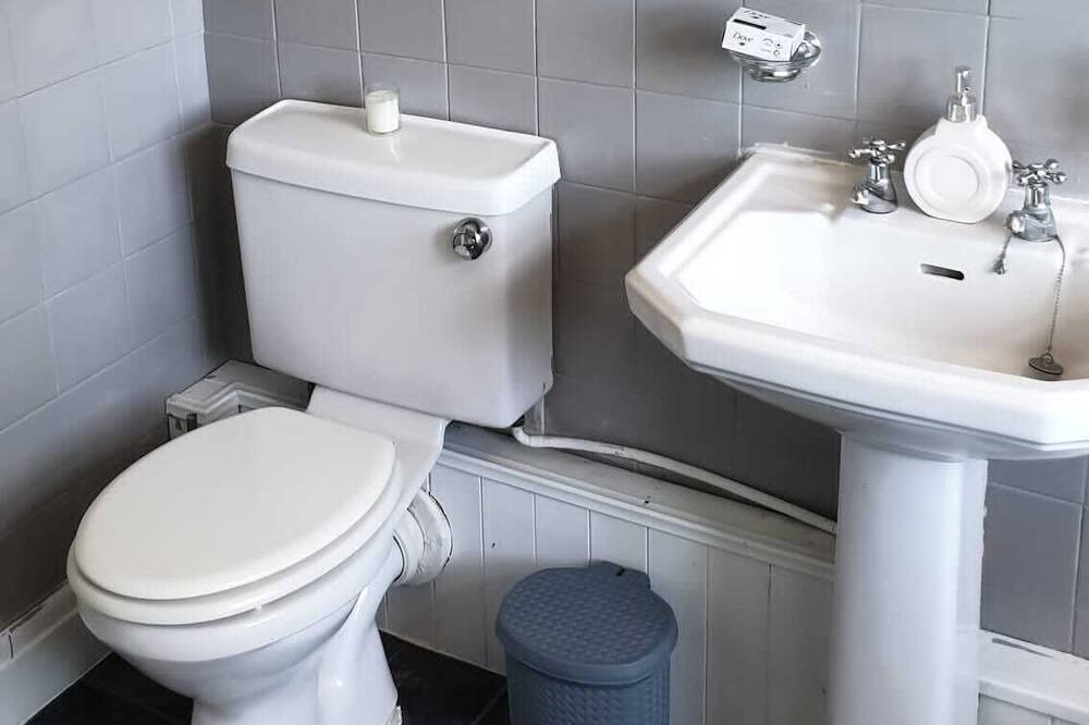 Photo of Bathroom in Alvaston