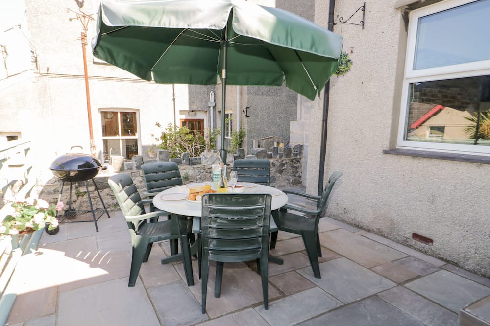Photo of Patio Balcony in Llanfairfechan